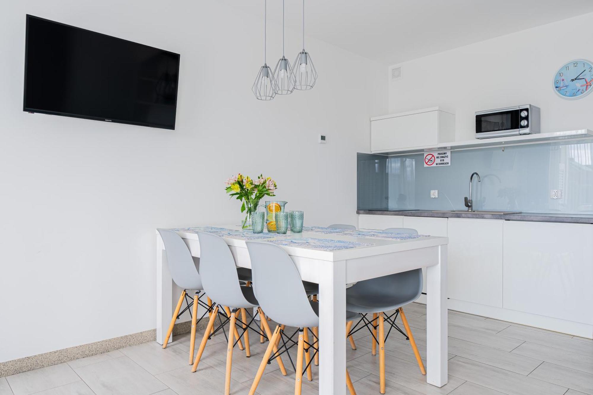 Barka - Apartamenty Premium Oraz Pokoje Blisko Plazy Карвіа Екстер'єр фото