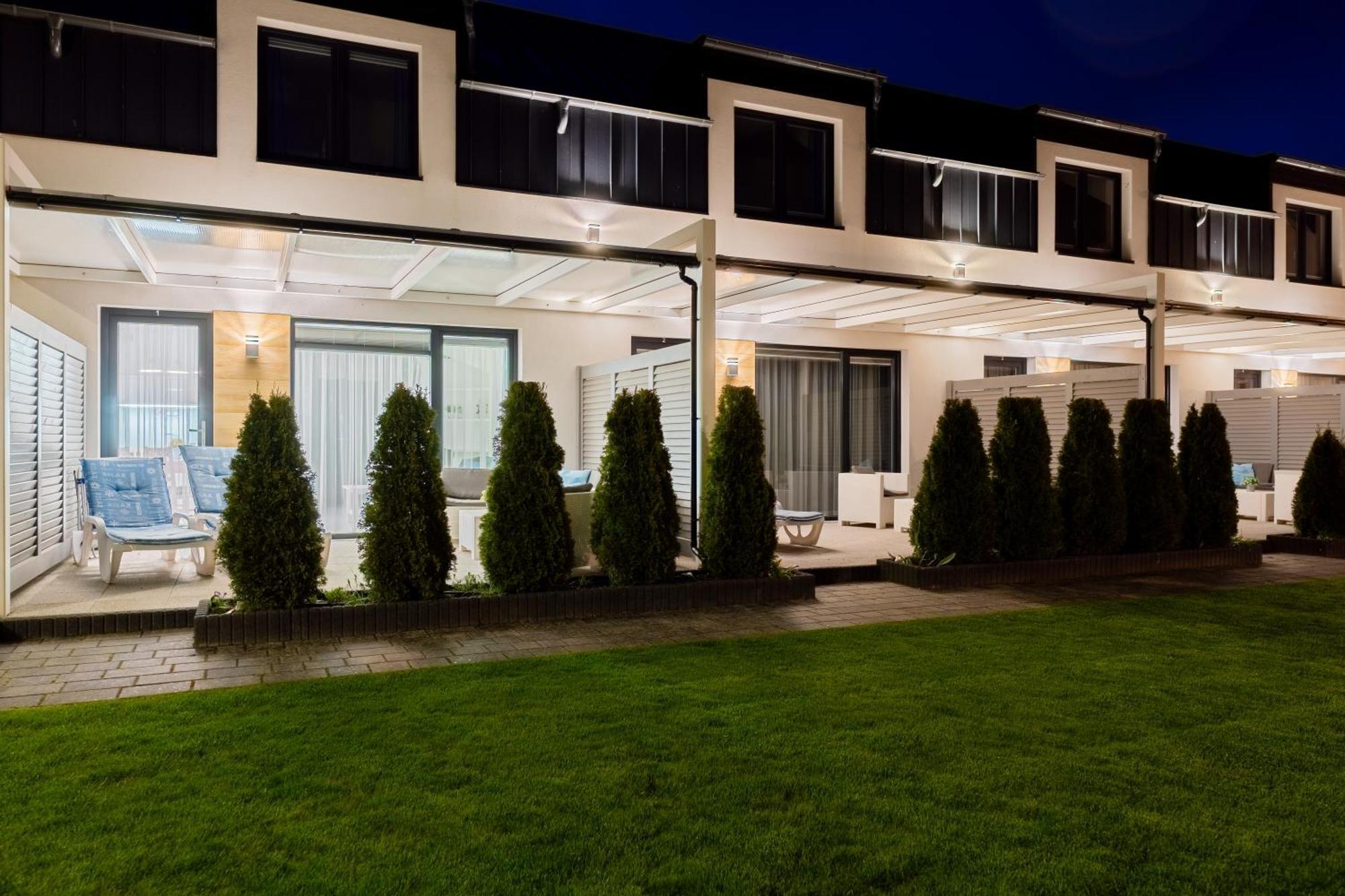 Barka - Apartamenty Premium Oraz Pokoje Blisko Plazy Карвіа Екстер'єр фото